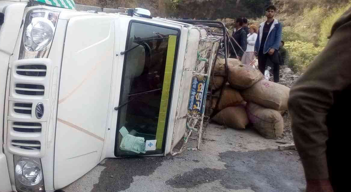 Road accident in Vikasnagar